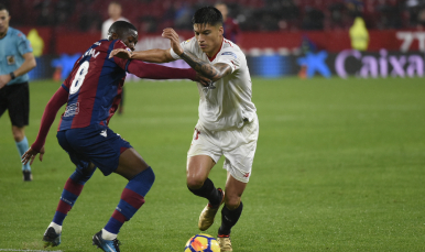 Joaquín Correa del Sevilla FC ante el Levante UD