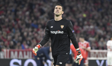 David Soria del Sevilla FC ante el FC Bayern