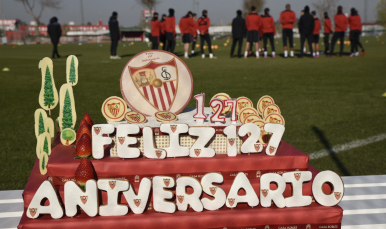 Tarta del 127 aniversario del Sevilla FC