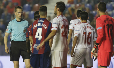 Vázquez ante el Levante