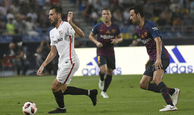Franco Vázquez del Sevilla FC ante el FC Barcelona