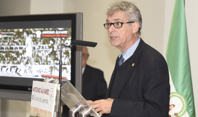 Villar durante su discurso 