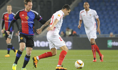 Vitolo en el Basilea-Sevilla FC