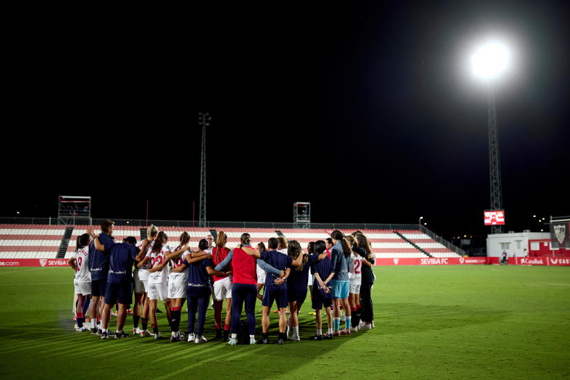 Las sevillistas hacen piña tras el primer encuentro como local