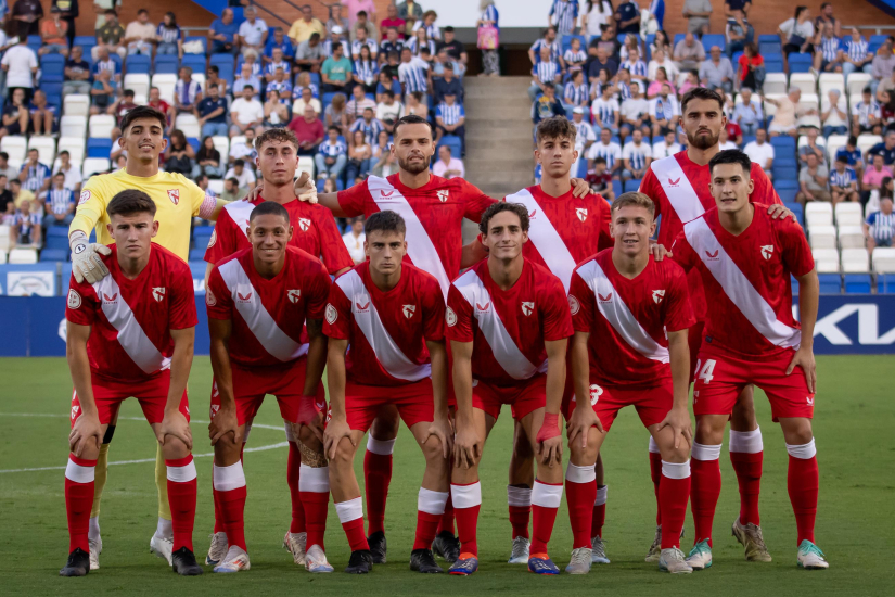 Once inicial del filial ante el RC Recreativo