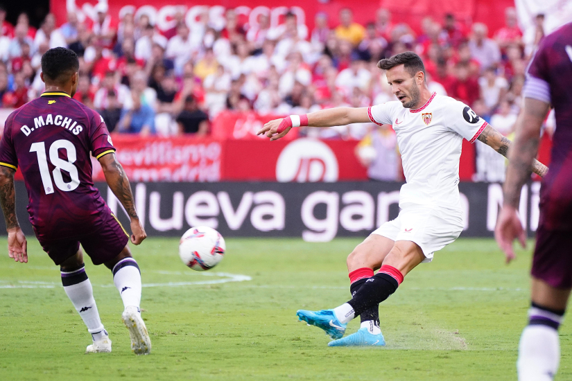 Saúl, en una imagen del encuentro ante el Real Valladolid