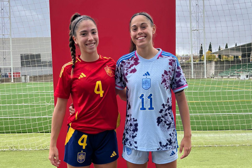 Julia Torres y Gloria en la pasada concentración con la sub-10