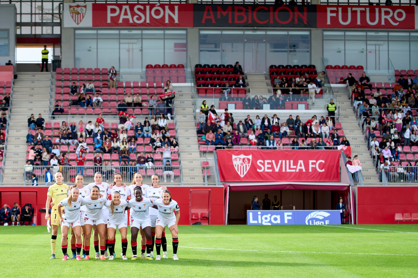 Once inicial del Femenino ante el Atlético