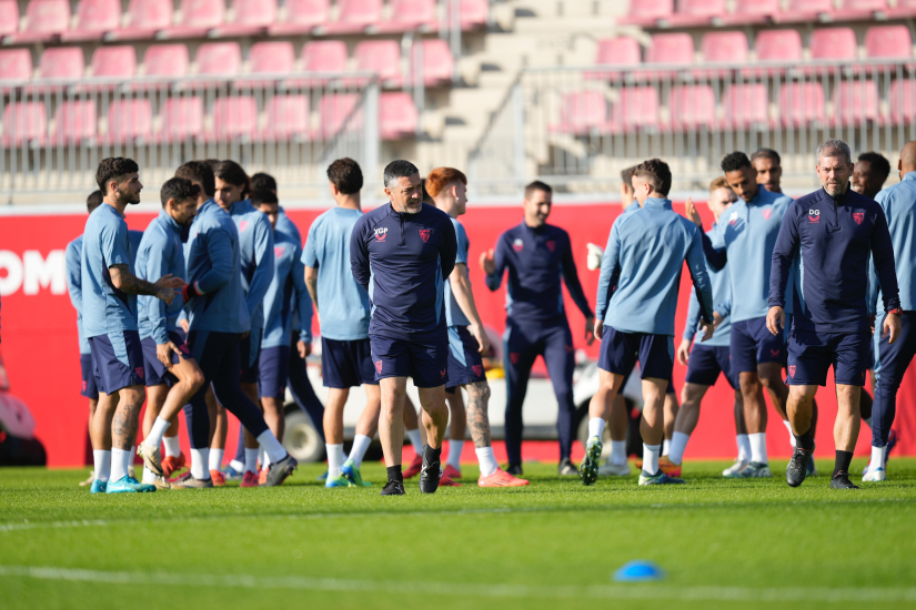 Entrenamiento del Sevilla FC en la ciudad deportiva