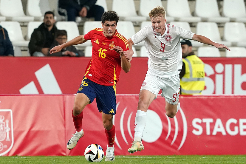 Juanlu con España sub-21 ante Dinamarca