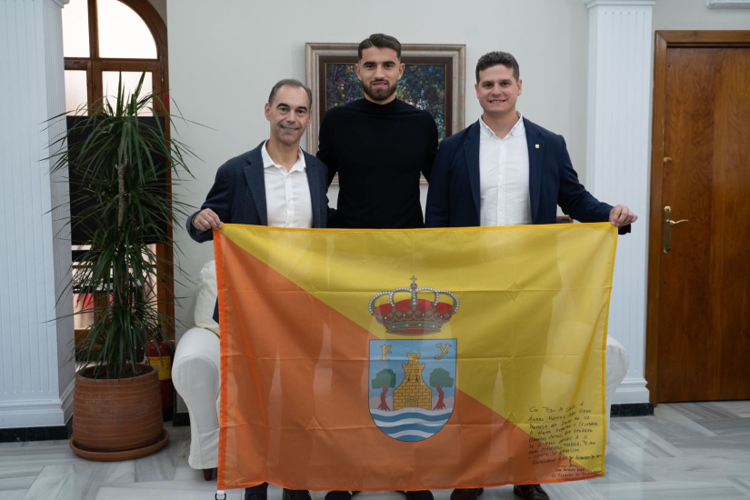 García Pascual, recibido por el alcalde de Benalmádena