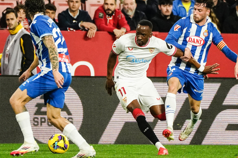 Imagen de Lukebakio ante el RCD Espanyol