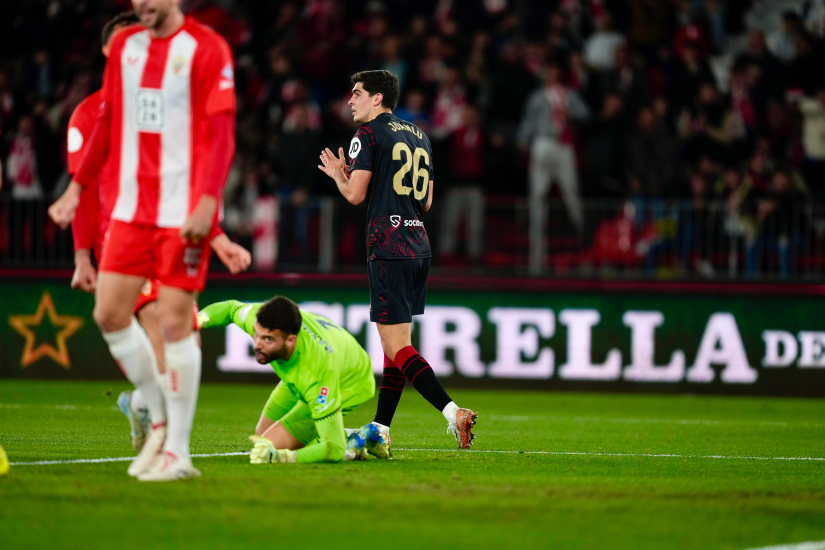 Juanlu del Sevilla FC ante la UD Almería