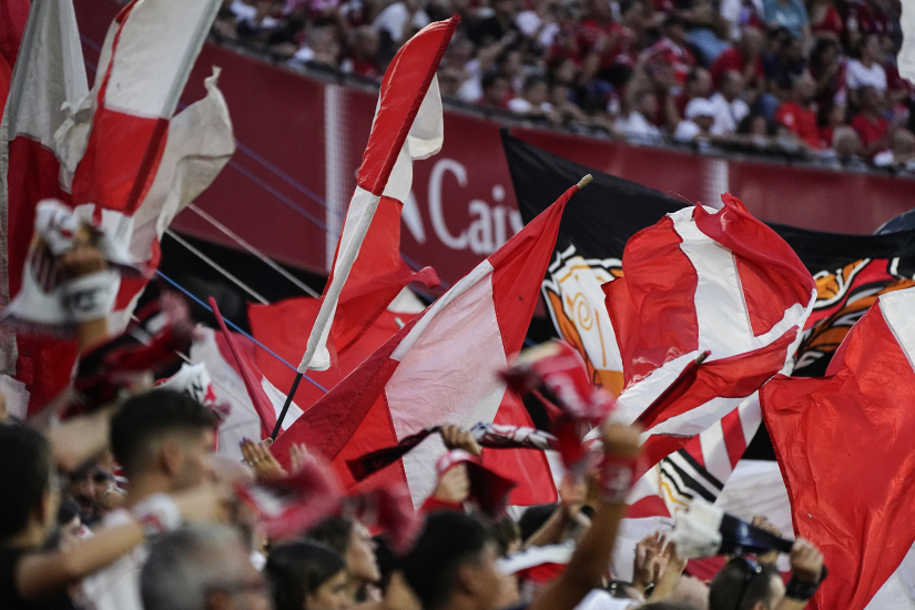 La afición sevillista, durante un partido de esta temporada.