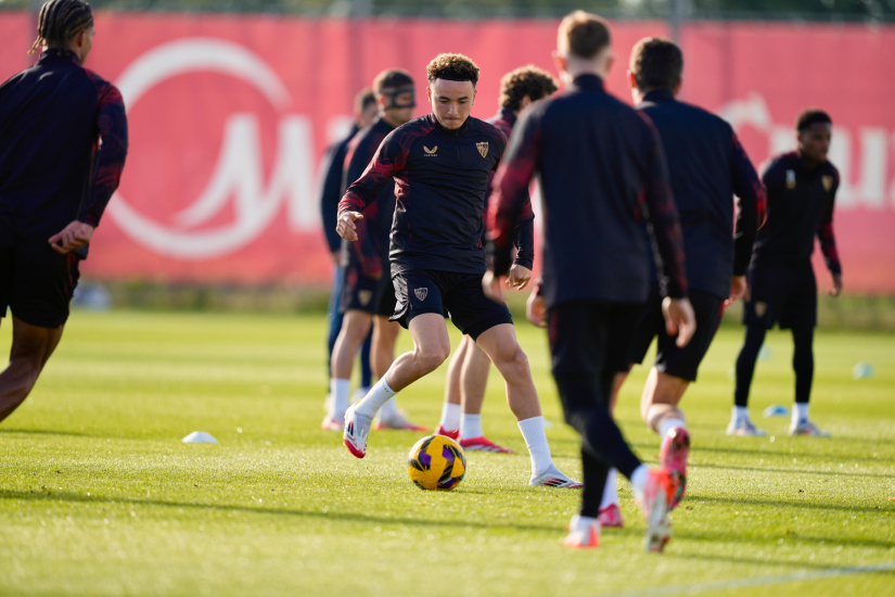 Entrenamiento del Sevilla FC en la ciudad deportiva