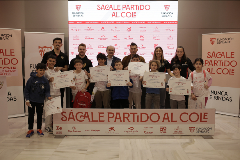 Sácale Partido al Cole en el estadio.