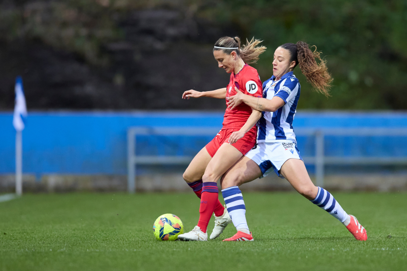 Gemma Gili, en una jugada tras el duelo ante la Real Sociedad