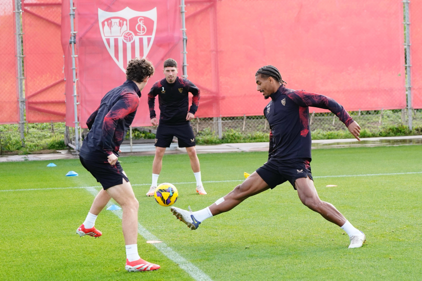 Entrenamiento del jueves en la ciudad deportiva