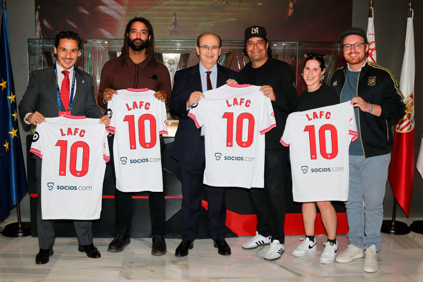 Una delegación de LAFC visitó el Ramón Sánchez-Pizjuán