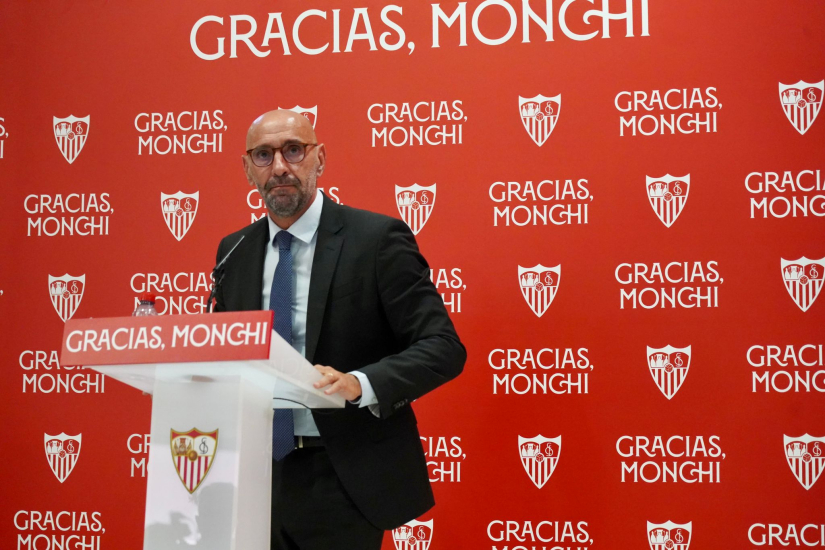 Imagen de Monchi en su despedida del Sevilla FC