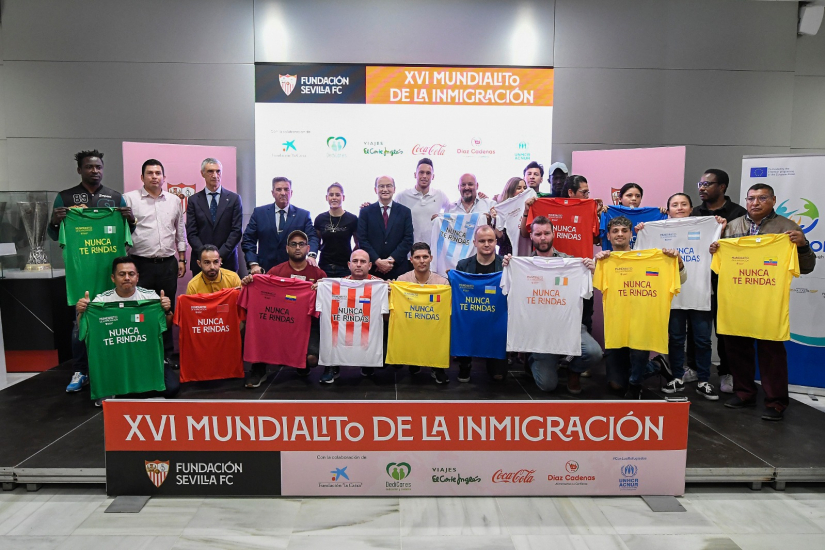 Foto de familia del Mundialito de la Inmigración Foto de familia del Mundialito de la Inmigración