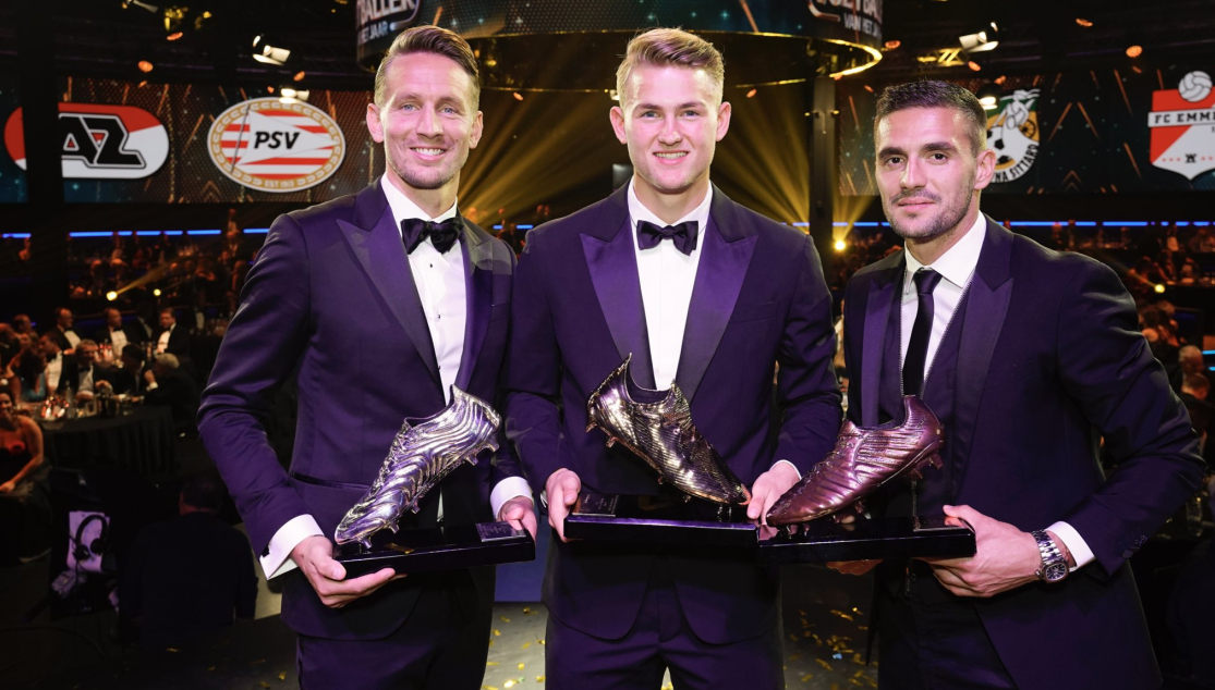 Luuk De Jong Receives The Award For Top Goalscorer In The