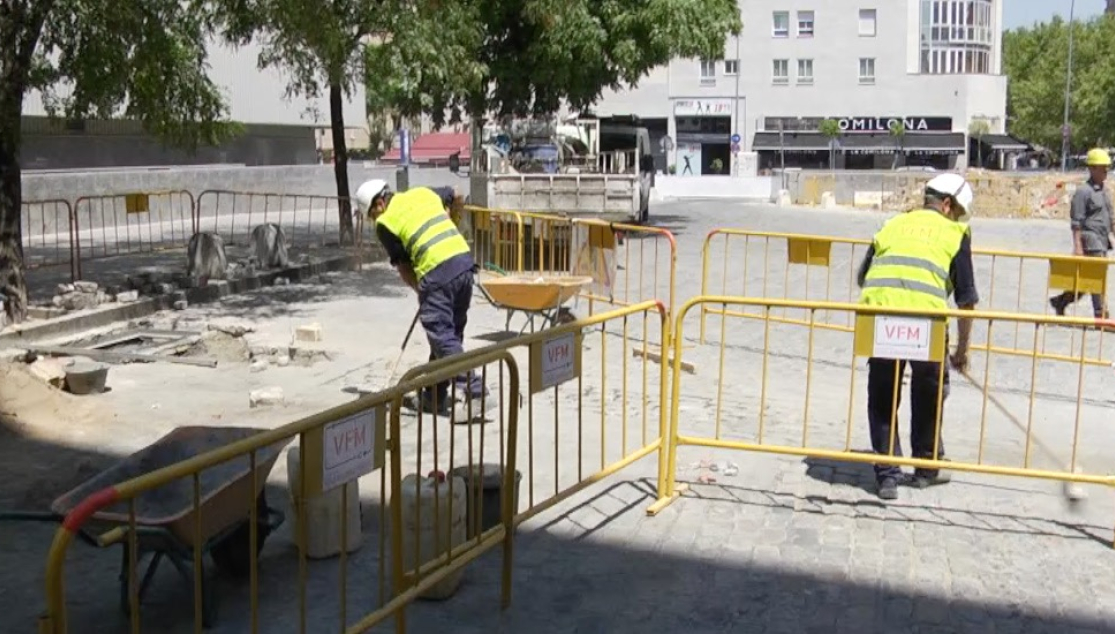 Obras en la calle Sevilla Fútbol Club