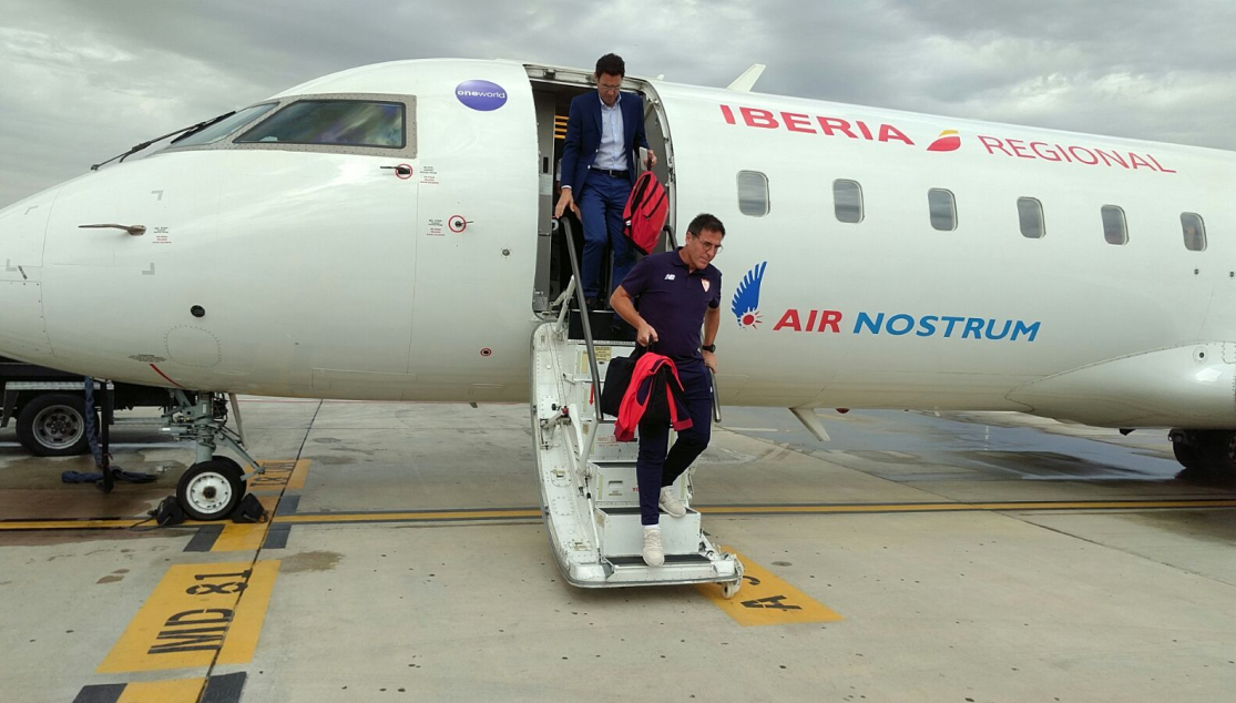 Eduardo Berizzo en el aeropuerto de Barajas