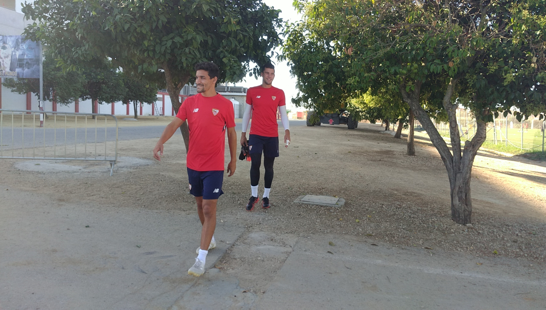 Jesús Navas y David Soria en la ciudad deportiva