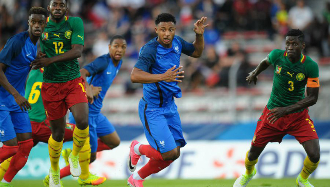 Yan Brice con Camerún ante Francia