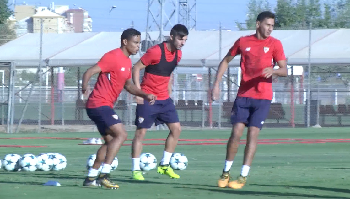 Muriel en el entrenamiento con el Sevilla FC 