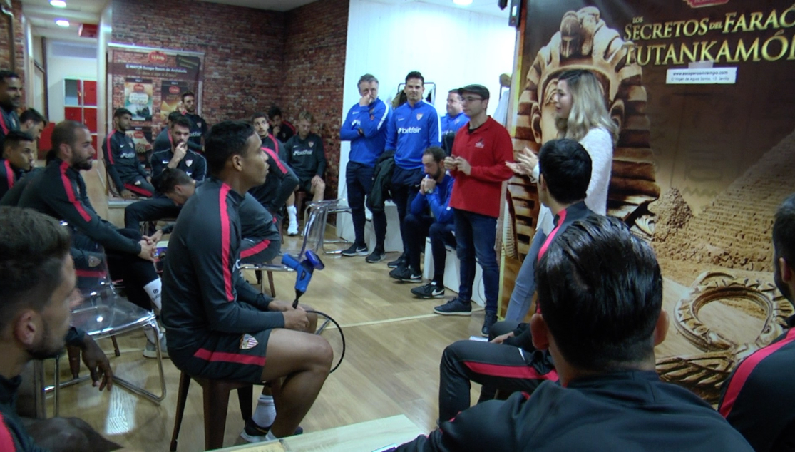 El Sevilla FC visitó una escape room