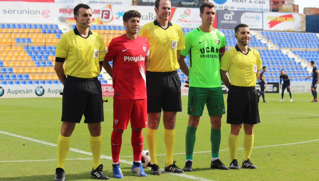 Capitanes Sevilla Atlético y UCAM Murcia