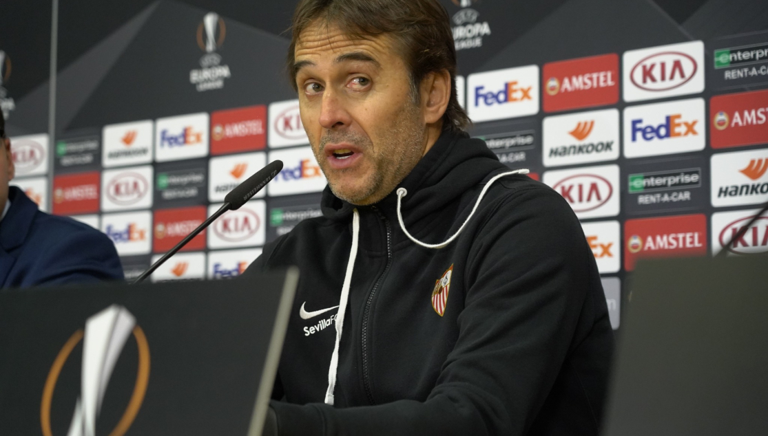 Lopetegui en la rueda de prensa en Luxemburgo