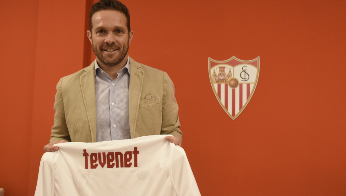 Luis Tevenet, entrenador del Sevilla Atlético