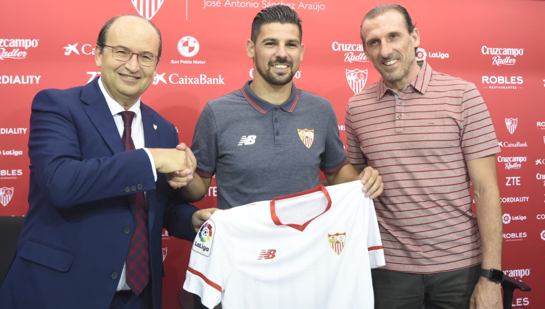 Castro, en la presentación de Nolito con el Sevilla FC