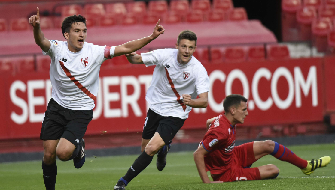 Cotán celebra un gol en el Ramón Sánchez Pizjuán