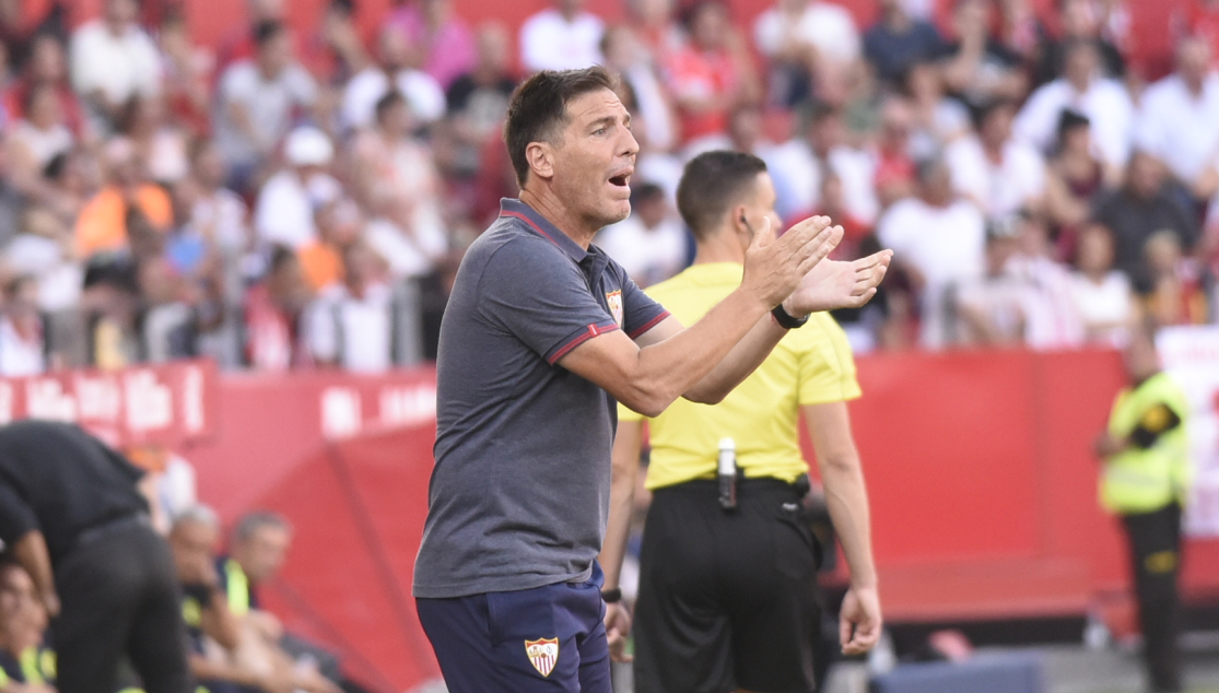 Eduardo Berizzo entrena al Sevilla FC