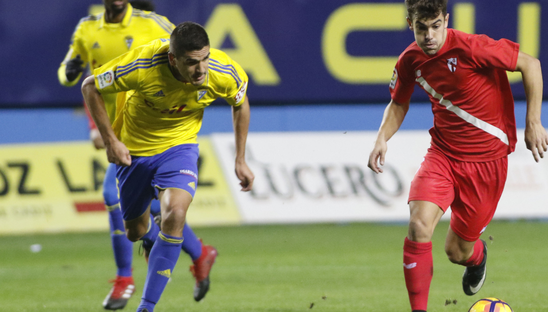 Curro del Sevilla Atlético ante el Cádiz