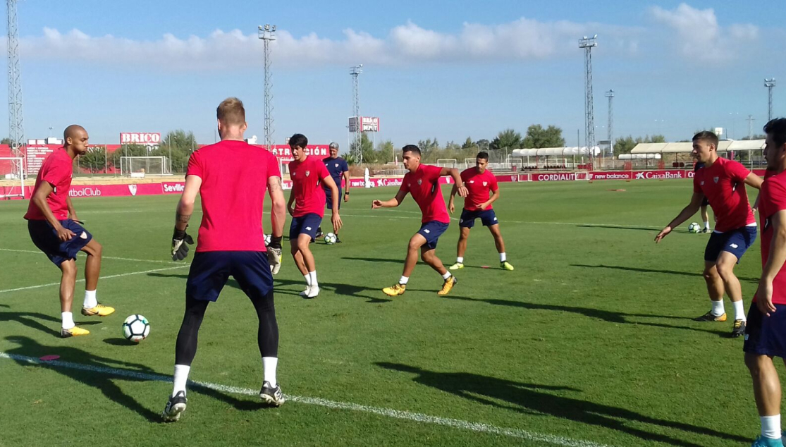 Entrenamiento del Sevilla FC en la ciudad deportiva