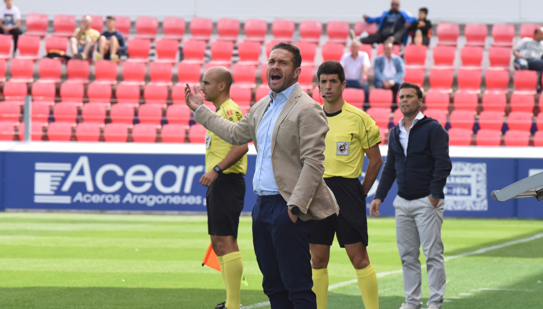 Luis Tevenet entrenador de Sevilla Atlético