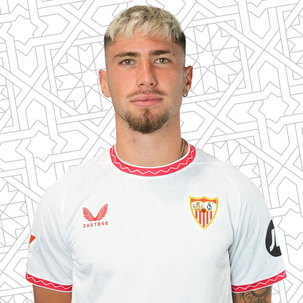 José Ángel Carmona con la camiseta del Sevilla FC