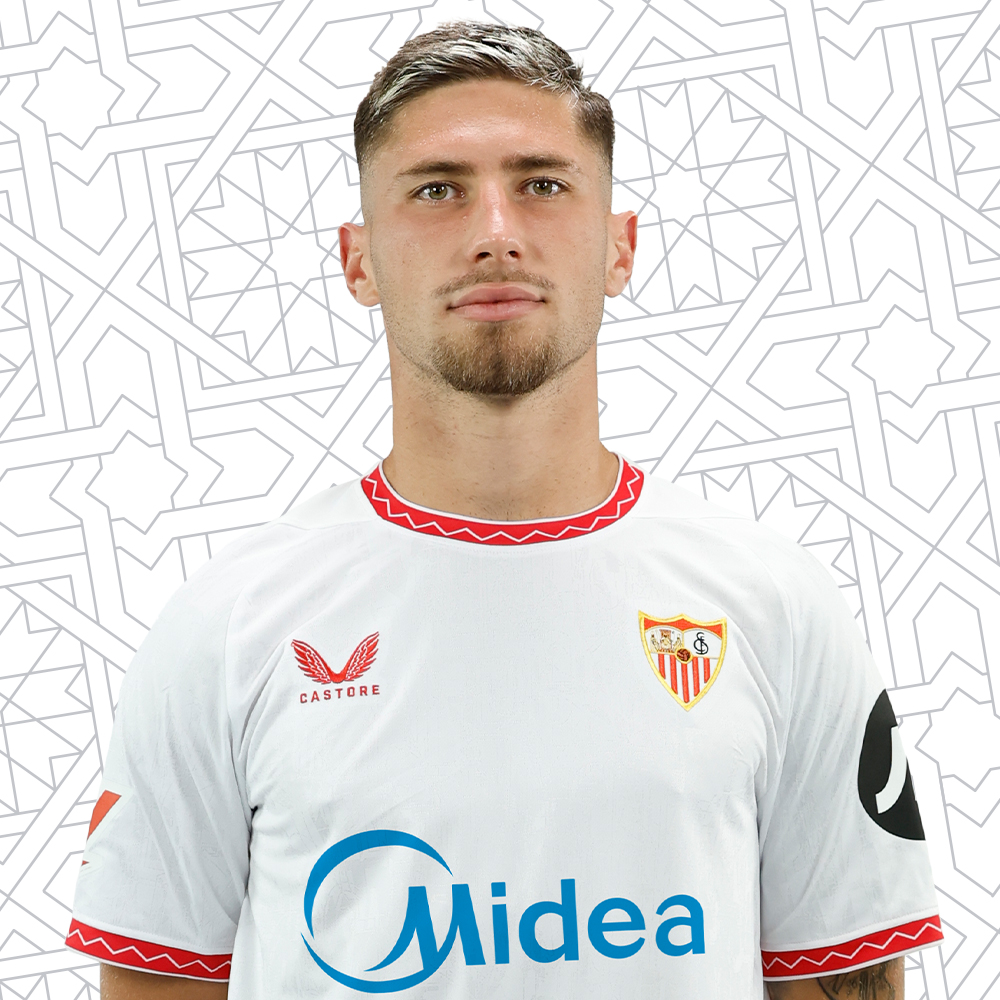 José Ángel Carmona con la camiseta del Sevilla FC