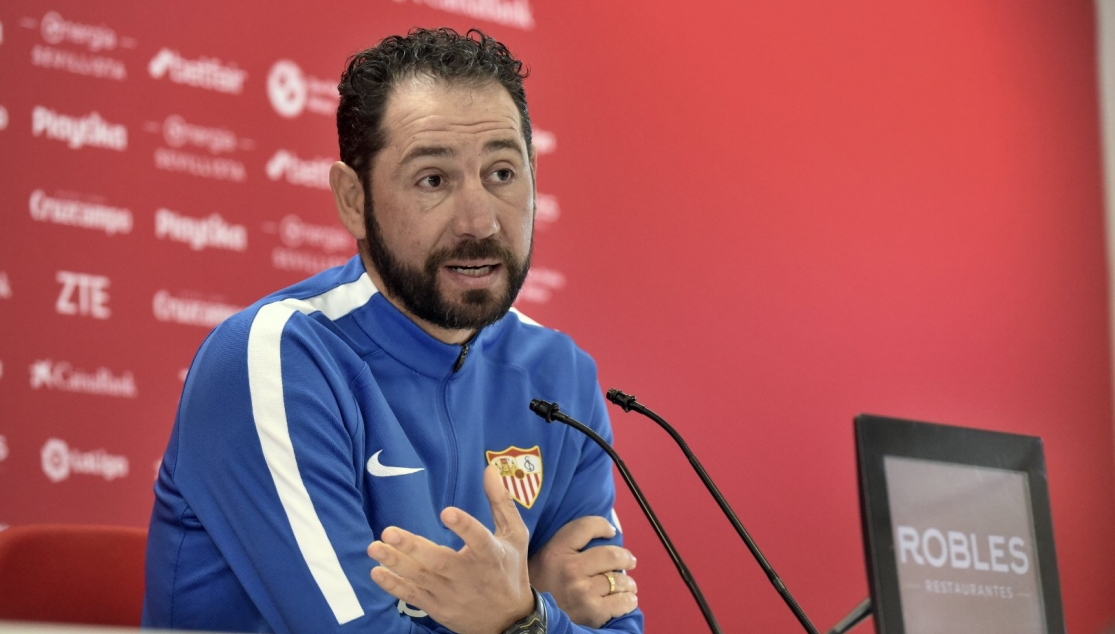 Machín del Sevilla FC en la rueda de prensa