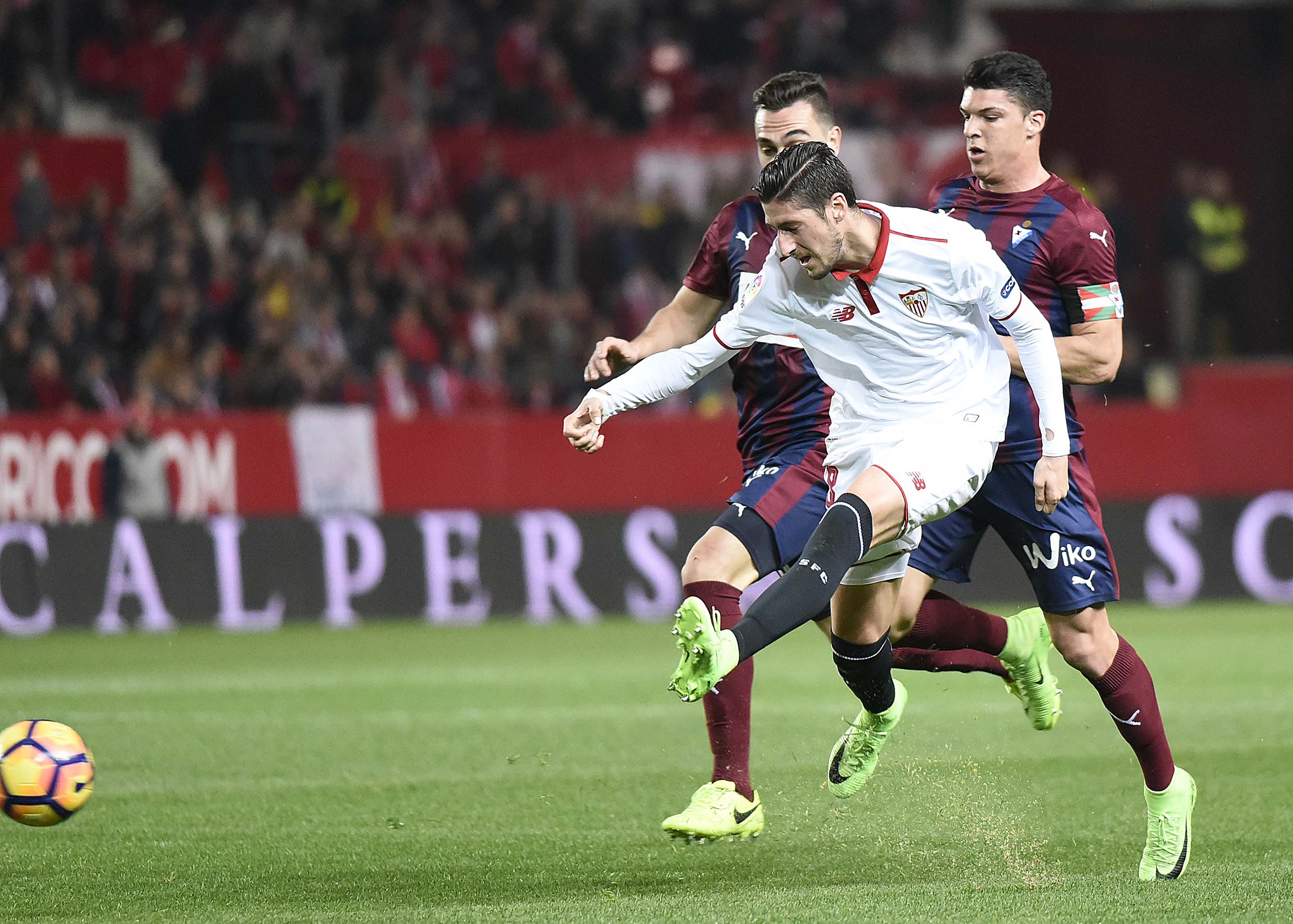 Sergio Escudero en el Sevilla FC-Eibar