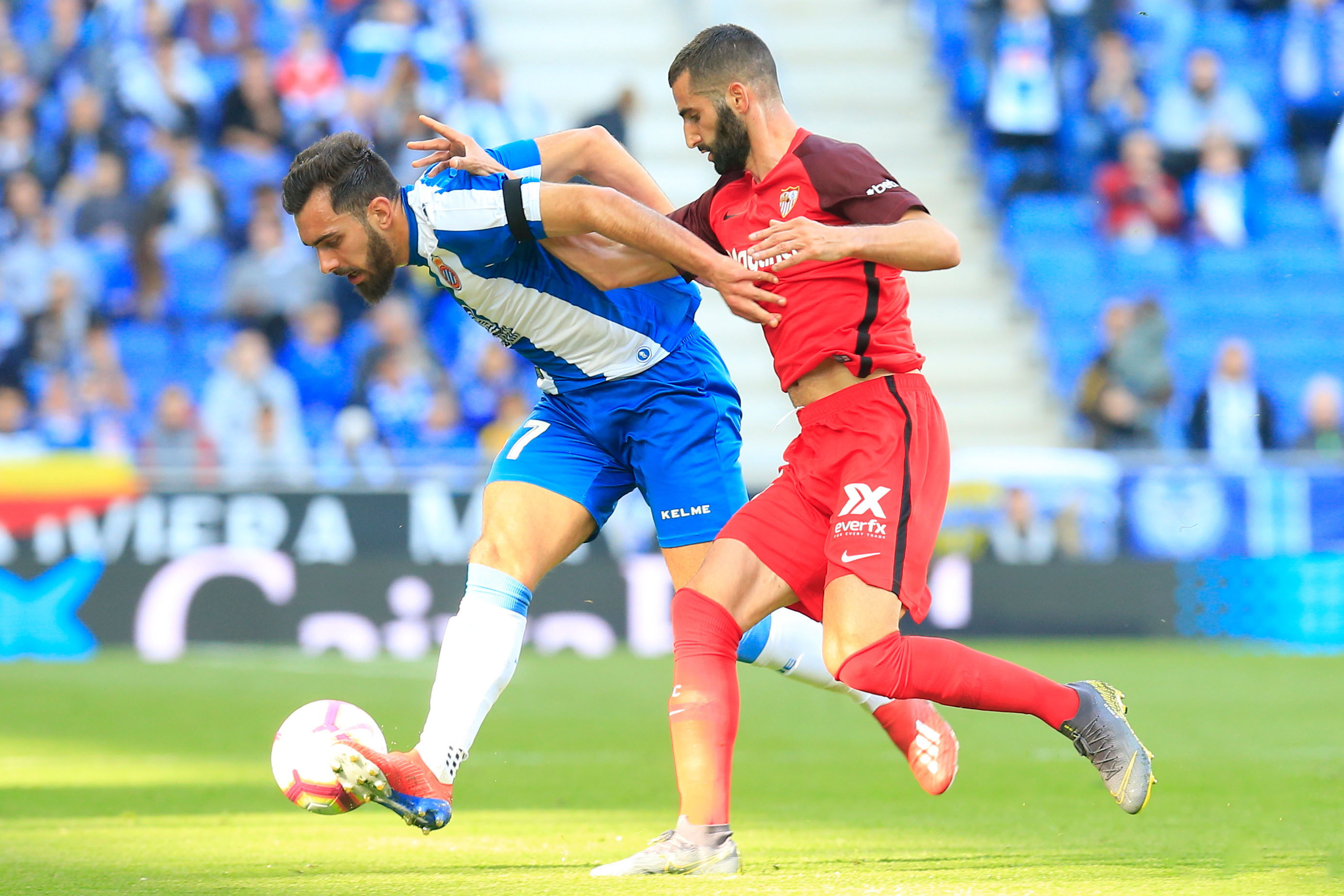 Gonalons ante el RCD Espanyol