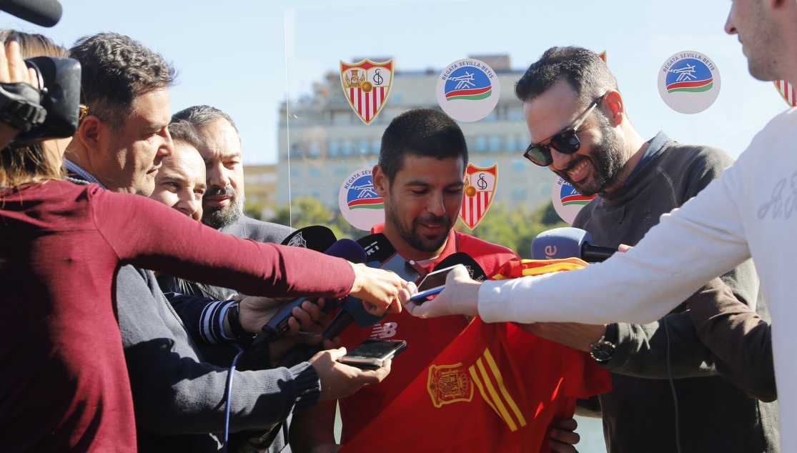 Atención a la prensa de Nolito