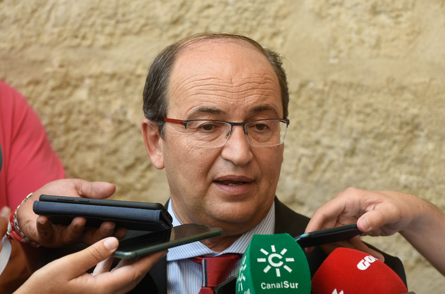 Comparecencia presidente José Castro, tras ofrenda floral a la Virgen de los Reyes