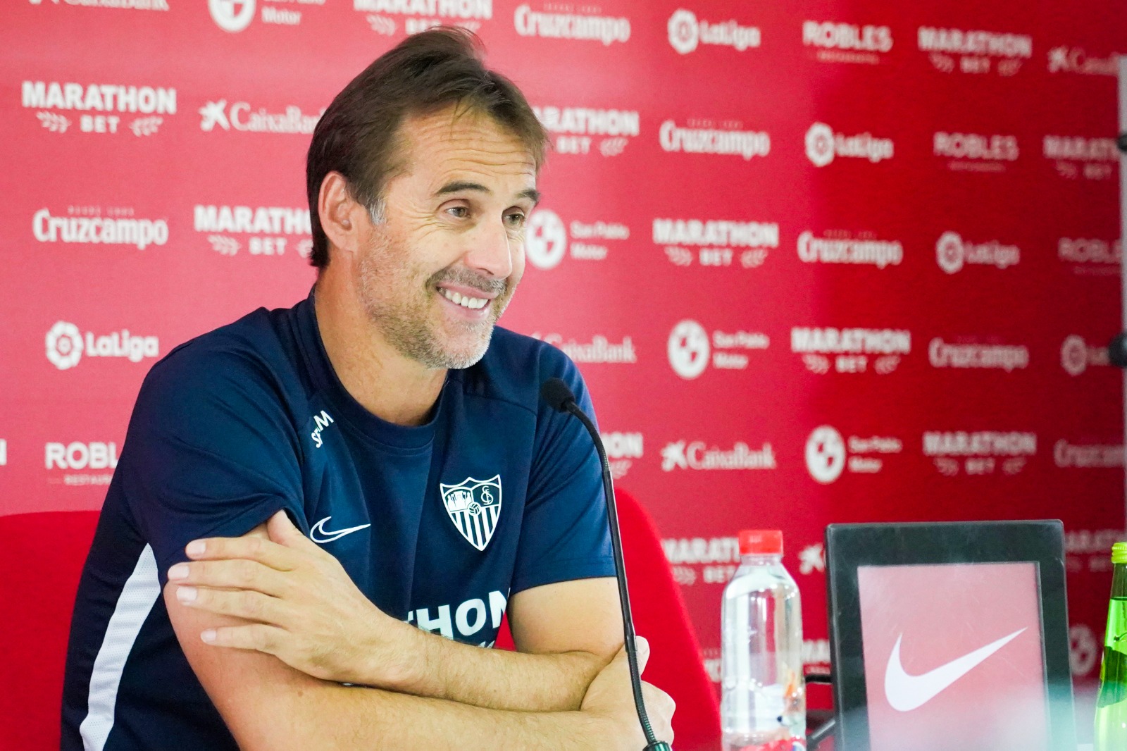 Julen Lopetegui en la sala de prensa