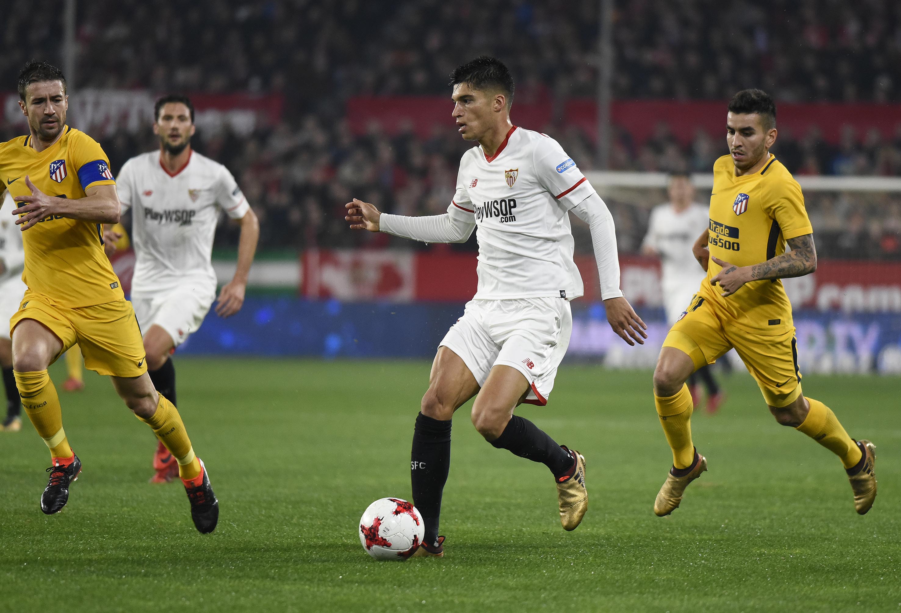 Correa del Sevilla FC ante el Atlético de Madrid